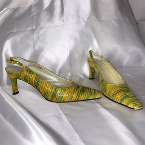 Vintage Yellow multicolored Heels 💛